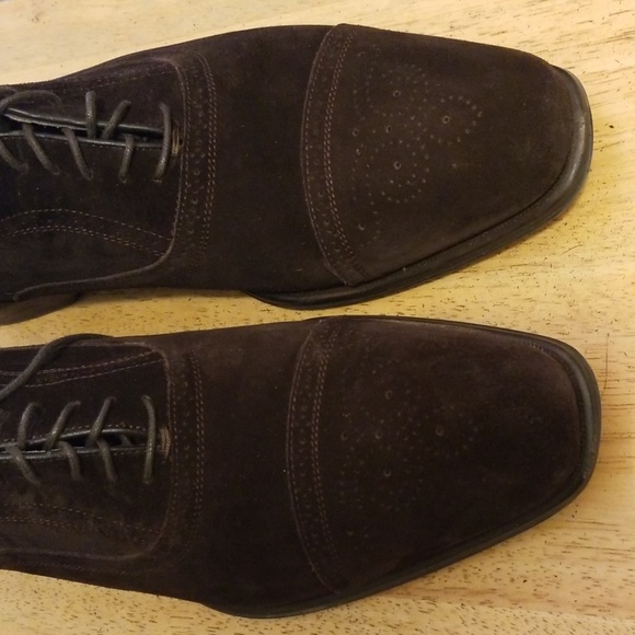 Shoes - Picture 2 of 3